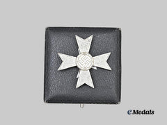 Germany, Wehrmacht. A War Merit Cross I Class, with Case, by Karl Gschiermeister