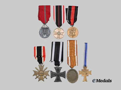 germany,_third_reich._a_lot_of_awards_for_military_and_civil_service_e_medals__g63908_5