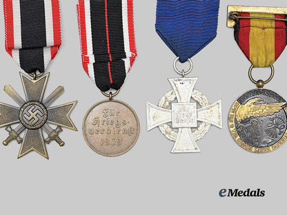 germany,_third_reich._a_lot_of_awards_for_military_and_civil_service_e_medals__g63916_7