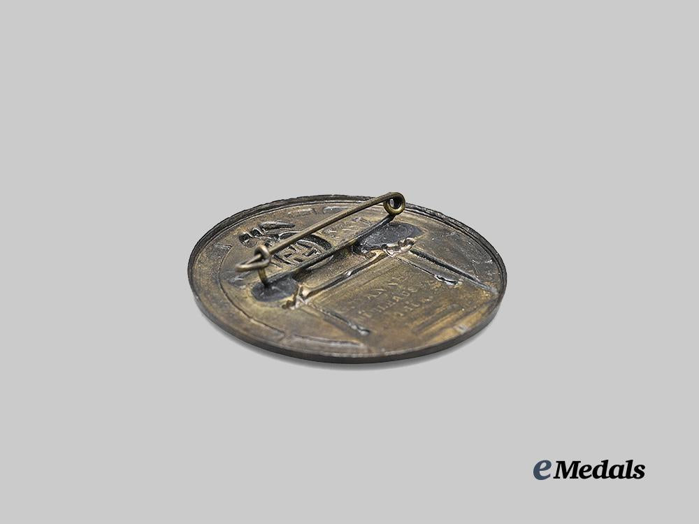 germany,_n_s_d_a_p._a1936_weimar_party_rally10th_anniversary_badge,_by_gustav_danner_e_medals__g63920_4