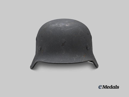 germany,_luftwaffe._an_m40_stahlhelm,_refurbished_example_by_f._w._quist_e_medals__g63931_2