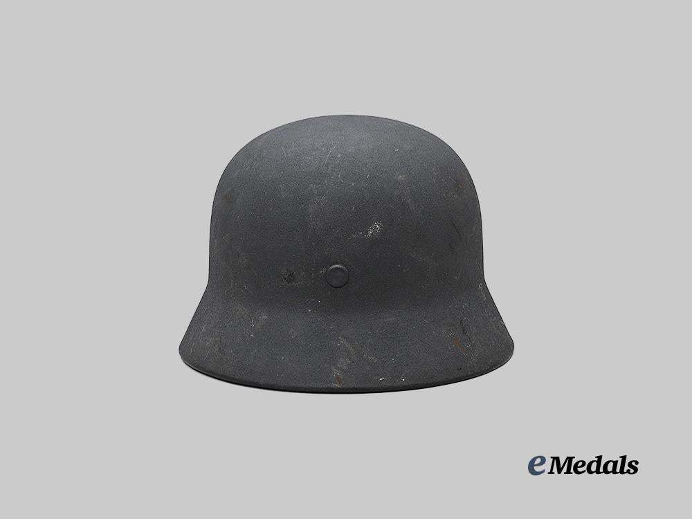 germany,_luftwaffe._an_m40_stahlhelm,_refurbished_example_by_f._w._quist_e_medals__g63931_5