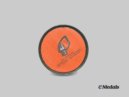 germany,_heer._a_rare_and_unused_tropical_m30_gas_mask,_with_canister,_owner-_attributed_example_e_medals__g63937_8