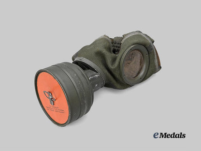 germany,_heer._a_rare_and_unused_tropical_m30_gas_mask,_with_canister,_owner-_attributed_example_e_medals__g63937_9