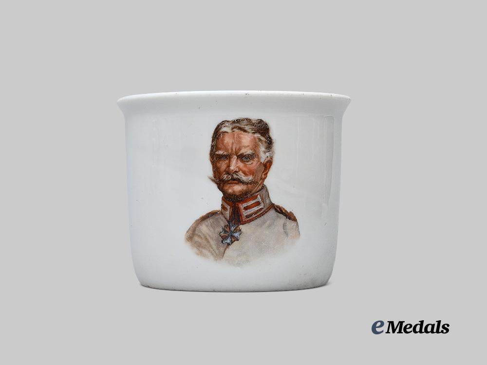 germany,_imperial._a_first_world_war_field_marshal_august_von_mackensen_patriotic_cup_e_medals__g63940_4