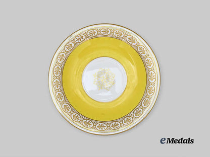 germany,_imperial._a_kaiserin_augusta_victoria_patriotic_cameo_cup_and_saucer,_by_königliche_porzellan-_manufaktur_e_medals__g63941_13