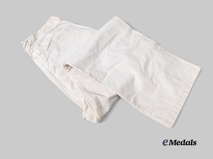 germany,_kriegsmarine._an_early_white_service_uniform_for_a_radio_operator_e_medals__g63945_10