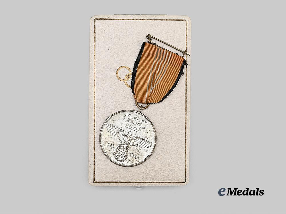 germany,_third_reich._an_olympic_games_commemorative_medal,_with_case_e_medals__g63952_4