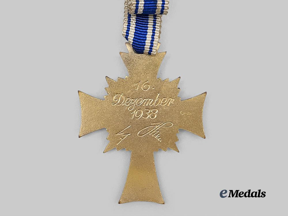 germany,_third_reich._an_honour_cross_of_the_german_mother,_gold_grade_with_case,_by_c._e._juncker_e_medals__g63954_9