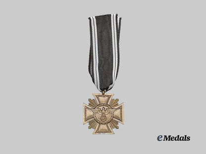 germany,_n_s_d_a_p._a10-_year_long_service_award,_by_karl_wurster_e_medals__g63958_2