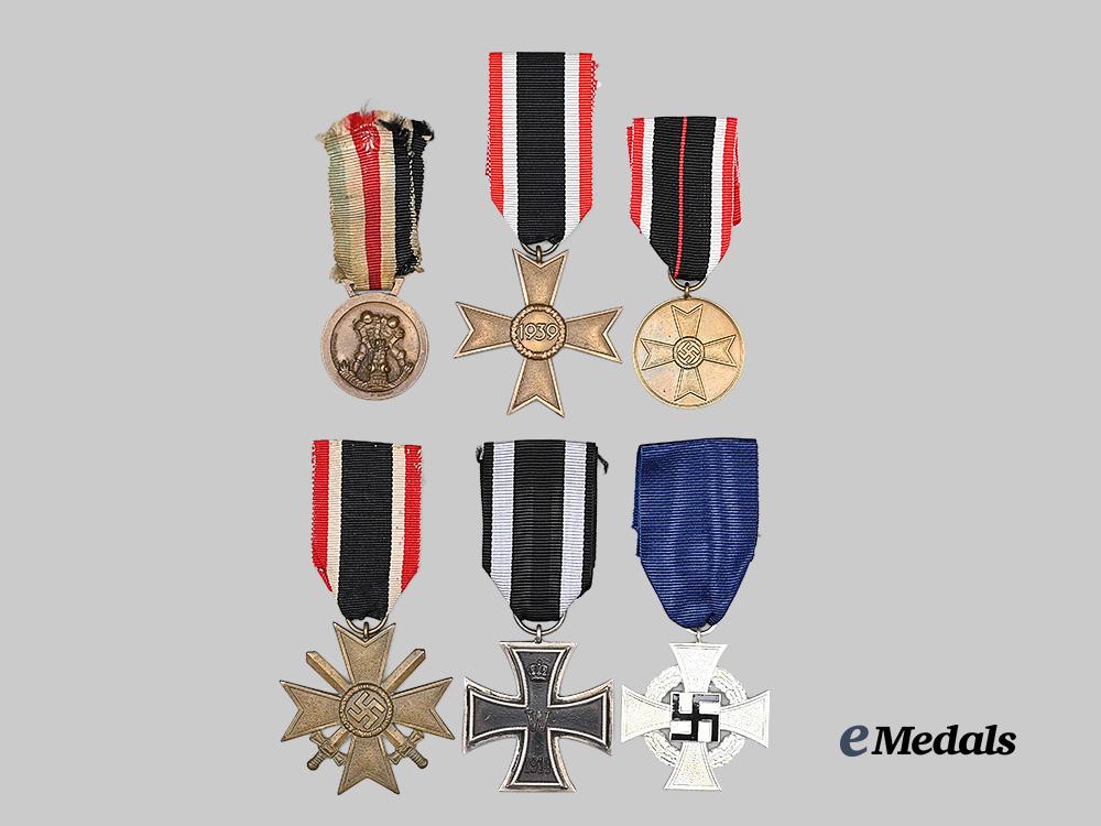 germany,_wehrmacht._a_lot_of_service_awards_e_medals__g63970_2