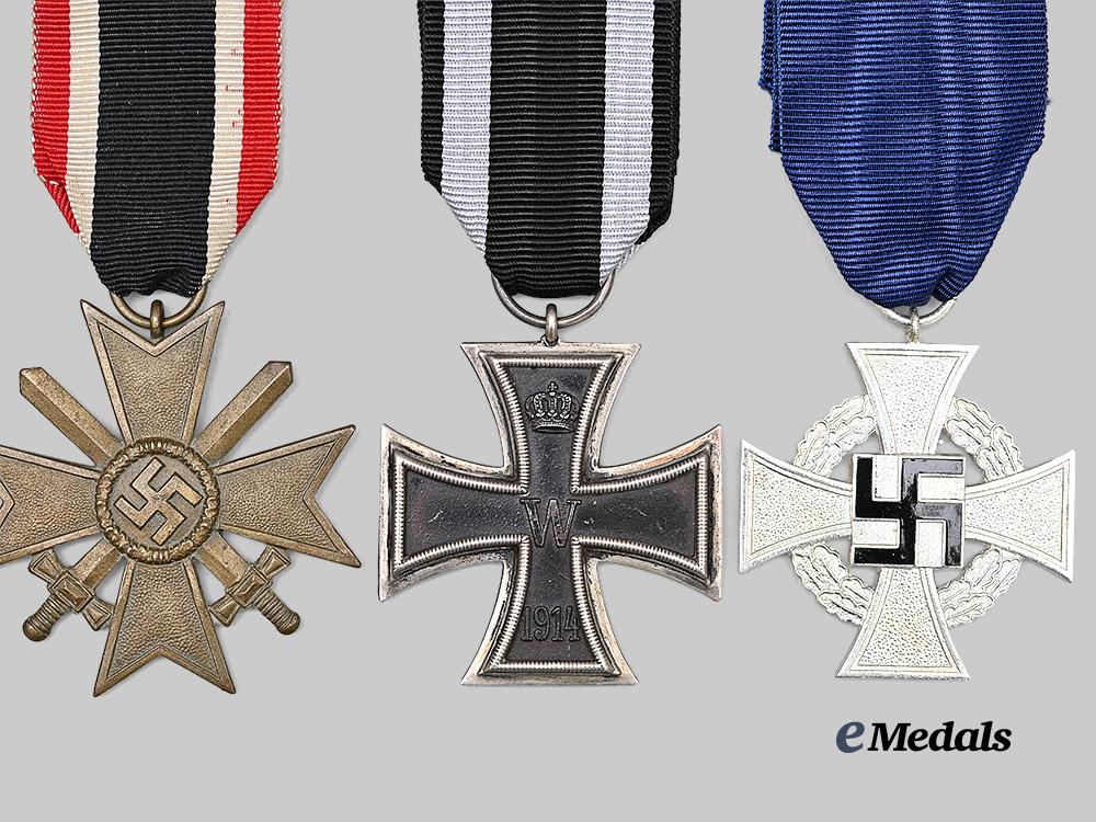 germany,_wehrmacht._a_lot_of_service_awards_e_medals__g63970_3