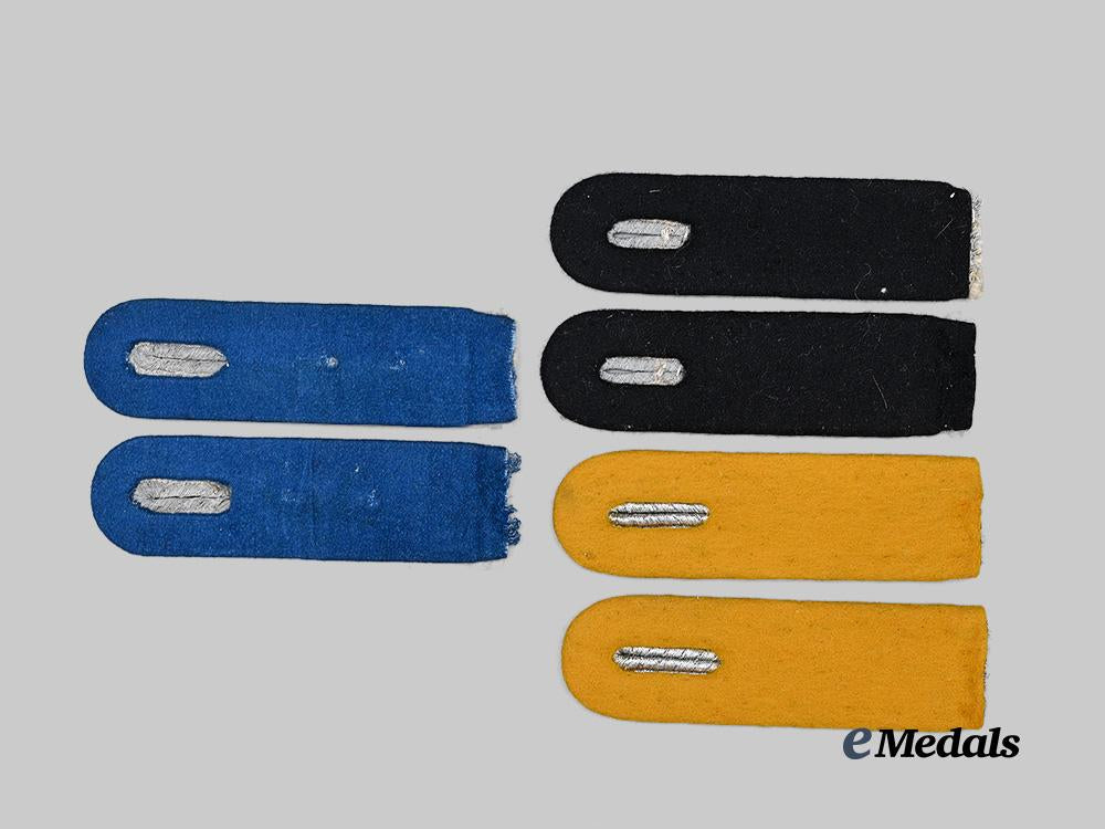 germany,_wehrmacht._a_lot_of_shoulder_boards_for_leutnant_ranks,_heer_and_luftwaffe_issue_e_medals__g63984_3