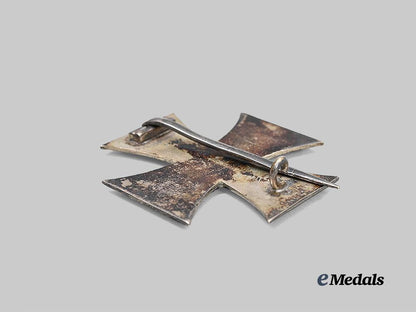 germany,_imperial._a1914_iron_cross_i_class,_with_case,_k_o_maker_e_medals__g63987_7