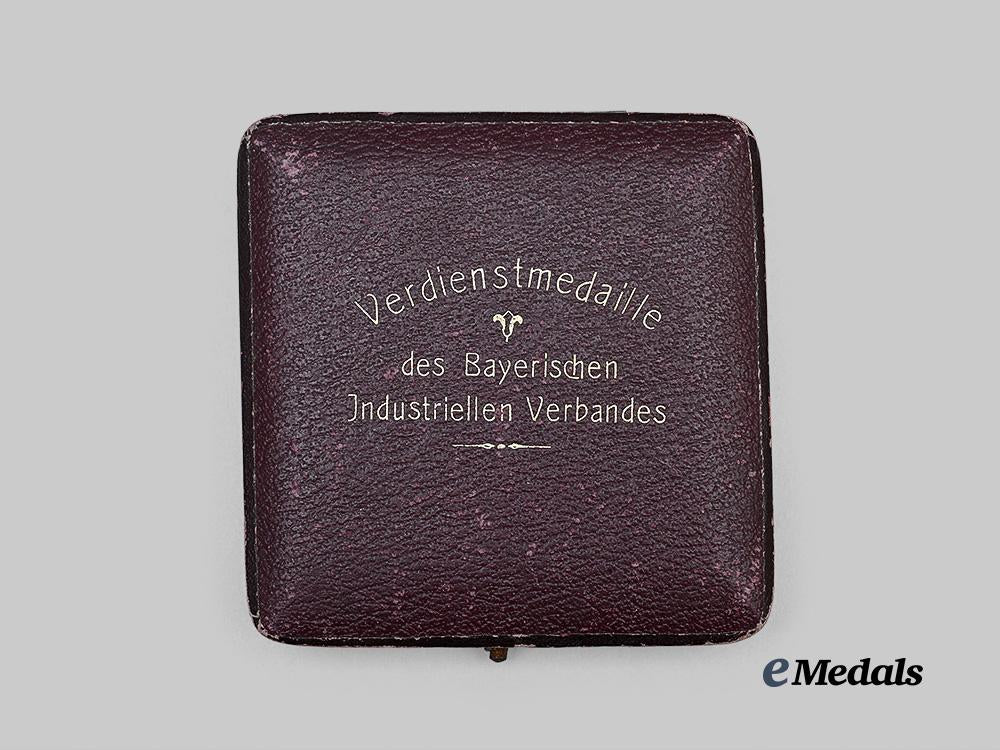 germany,_imperial._a_bavarian_industrial_association_merit_medal,_with_case,_by_carl_poellath_e_medals__g63998_2