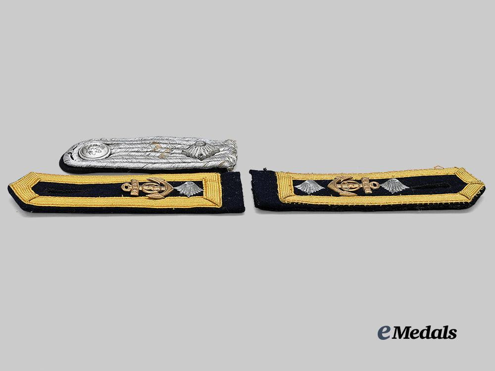 germany,_kriegsmarine._a_lot_of_shoulder_boards_e_medals__g64005_4