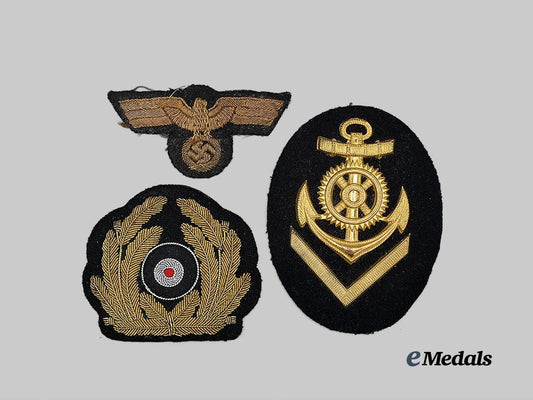 germany,_kriegsmarine._a_lot_of_insignia_for_blue_service_uniforms_e_medals__g64010_2