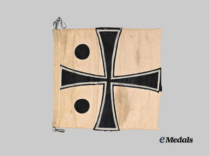 germany,_kriegsmarine._a_rare_konteradmiral_vehicle_flag_e_medals__g64018_3