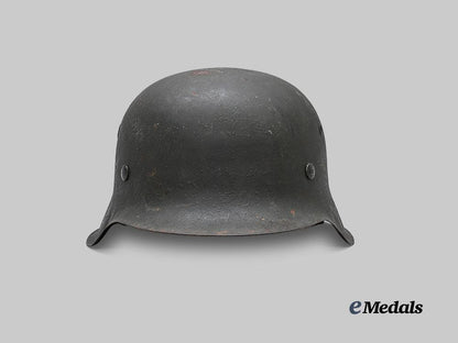 germany,_heer._an_m42_stahlhelm,_repurposed_example_e_medals__g64025_2
