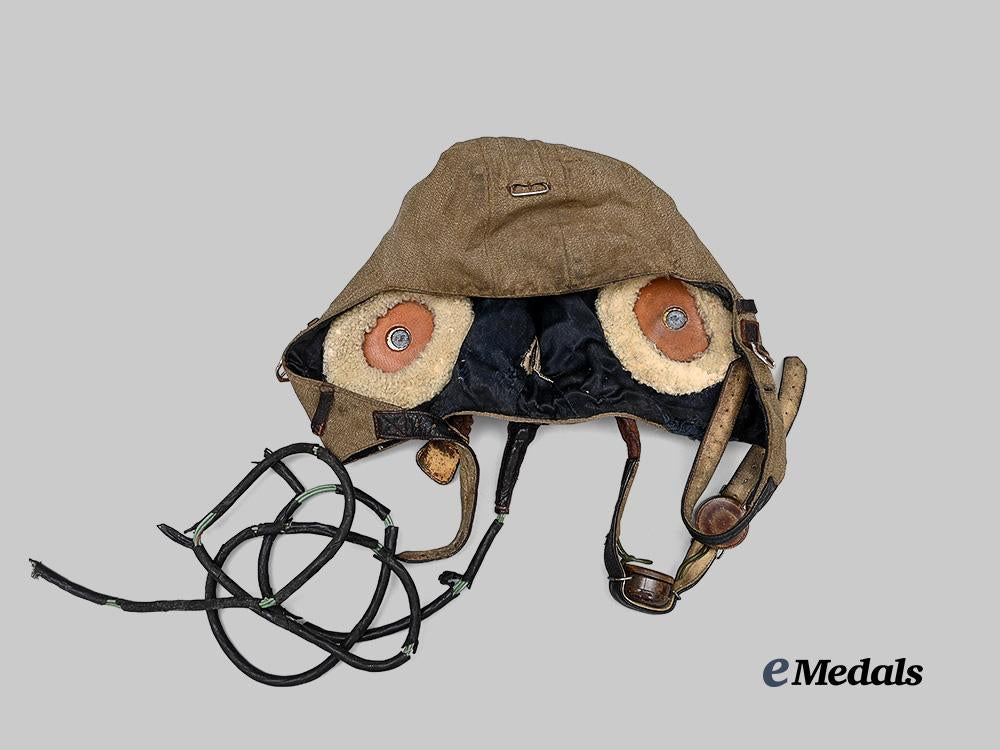germany,_luftwaffe._a_summer_flight_helmet,_with_siemens_sound,_by_striegel&_wagner_e_medals__g64030_2