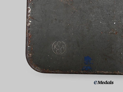 germany,_third_reich._a_gas_hood_accessory_set,_with_case_e_medals__g64033_6