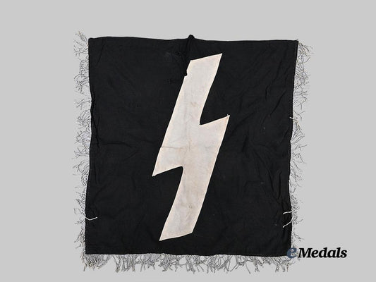 germany,_d_j._a_trumpet_banner_e_medals__g64038_2