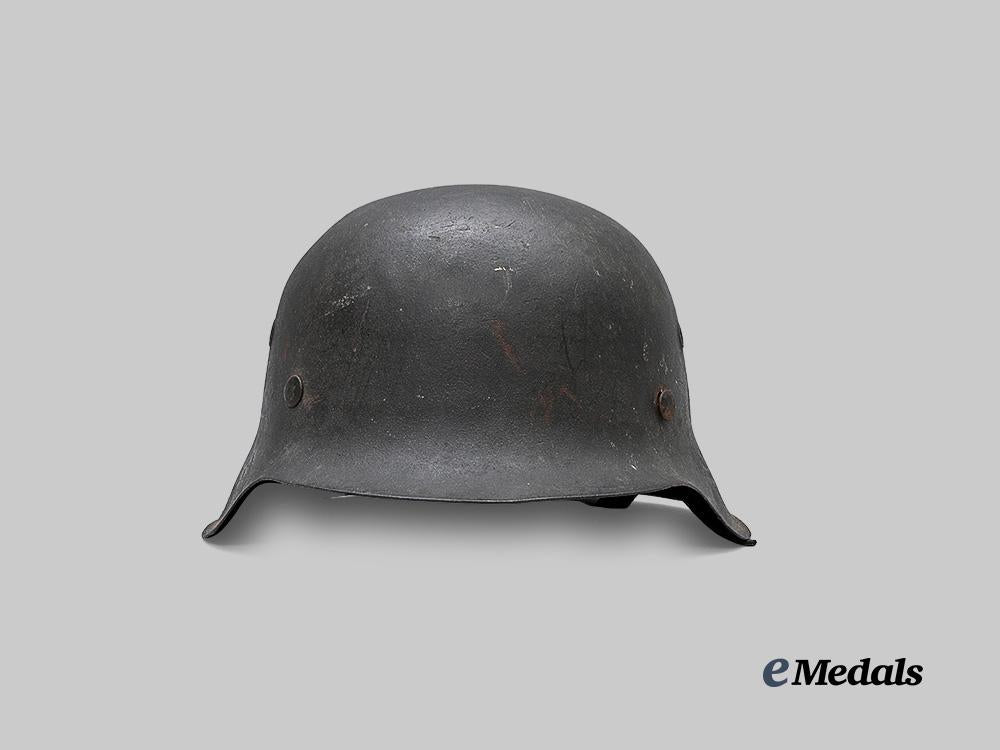 germany,_heer._an_m42_stahlhelm,_by_emaillierwerke_a._g._e_medals__g64047_2