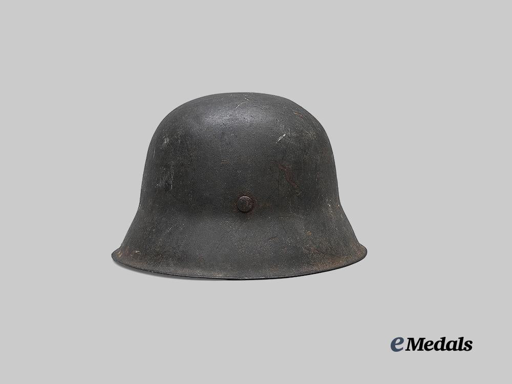 germany,_heer._an_m42_stahlhelm,_by_emaillierwerke_a._g._e_medals__g64047_5