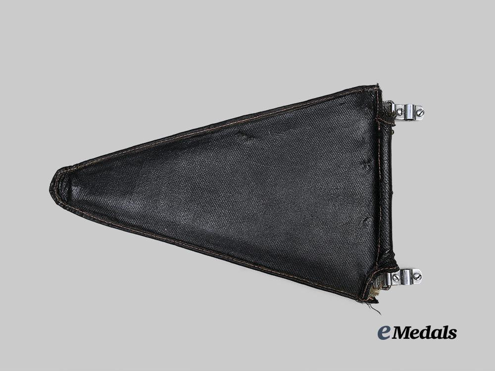 germany,_heer._an_officer’s_staff_car_pennant,_with_rare_cover_e_medals__g64049_3