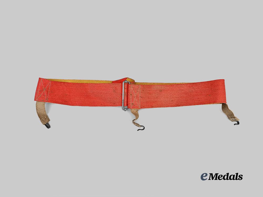 germany,_heer._a_field_maneuver_helmet_band_e_medals__g64051-_1