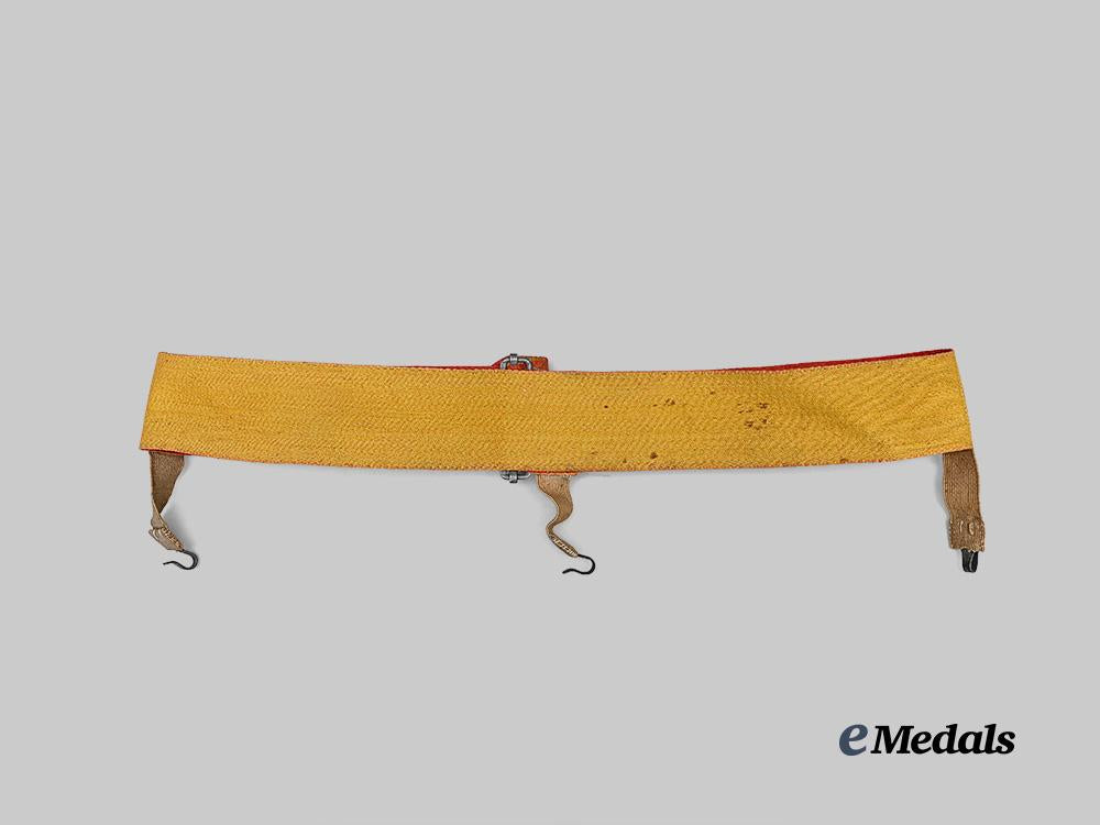germany,_heer._a_field_maneuver_helmet_band_e_medals__g64051-_3