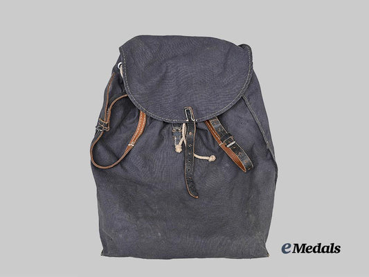 germany,_luftwaffe._a_combat_rucksack,_by_max_ficker&_sohn_e_medals__g64057_2