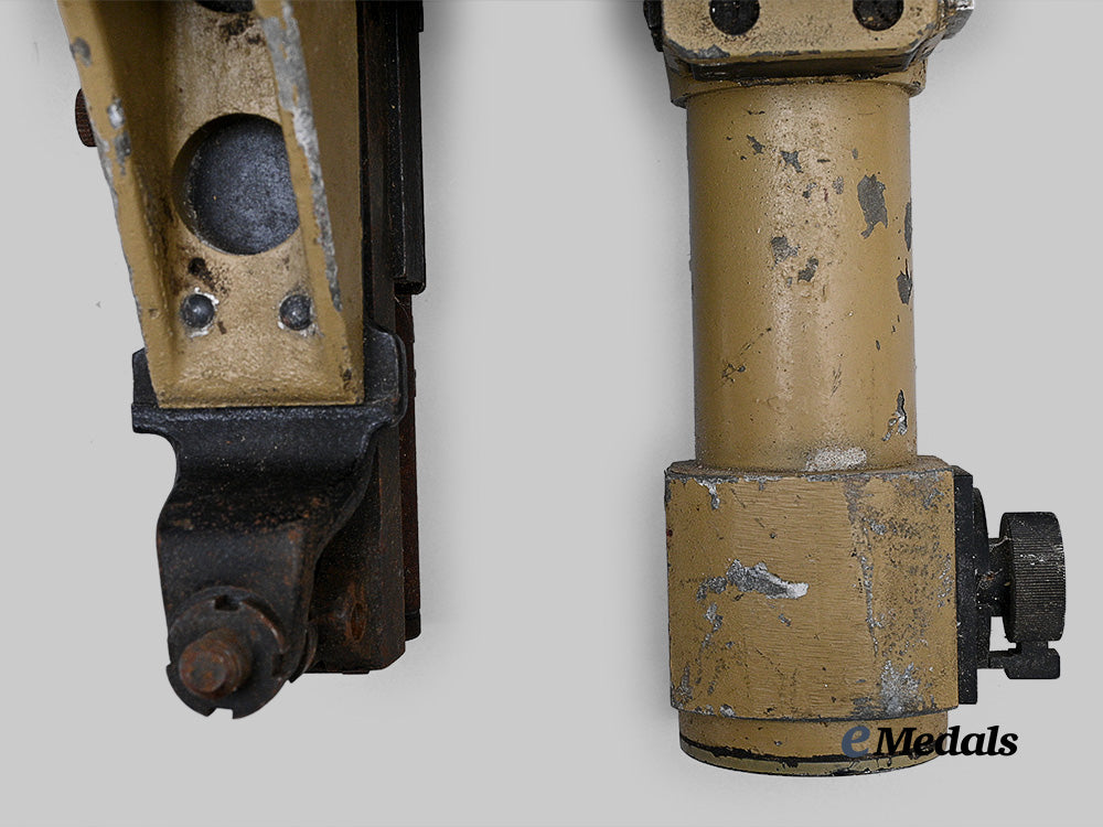 germany,_wehrmacht._a2_cm_flak_target_sight,_by_josef_schneider&_co._e_medals__g64061_7