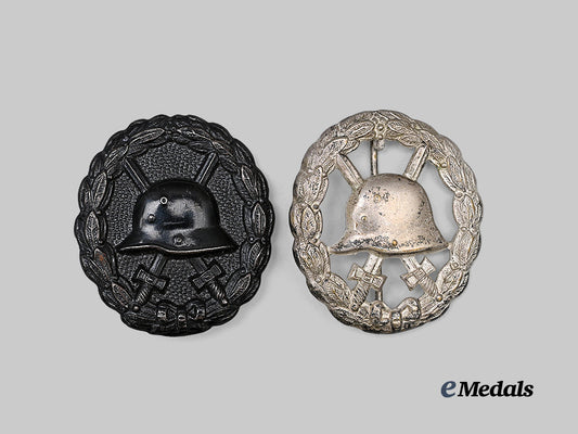germany,_imperial._a_pair_of_wound_badges,_black_and_silver_grade_e_medals__g64080_2