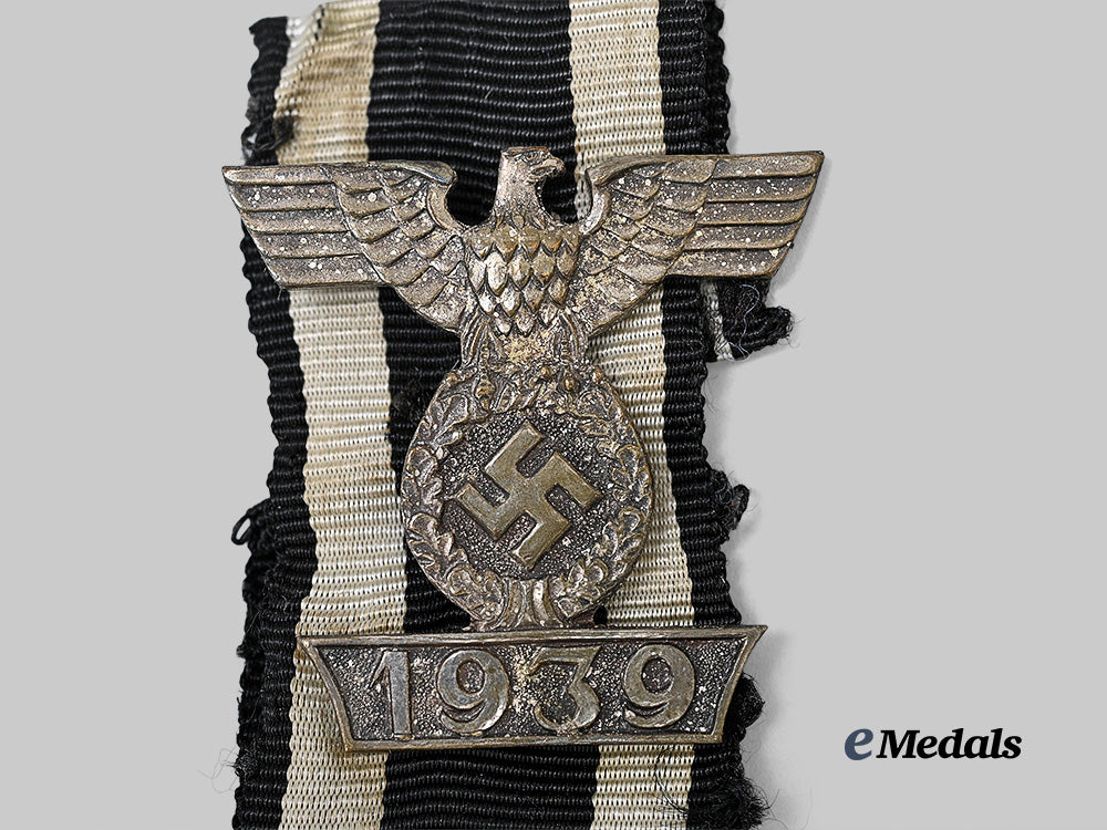 germany,_wehrmacht._a1939_clasp_to_the_iron_cross_i_i_class,_type_i,_by_boerger&_co._e_medals__g64093_3