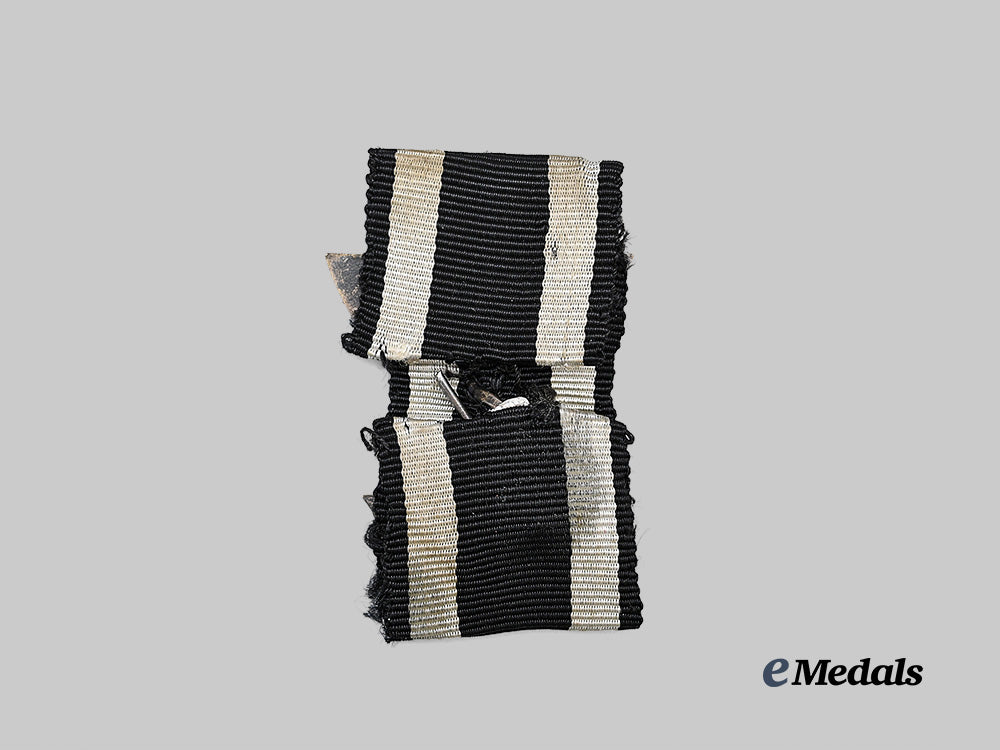germany,_wehrmacht._a1939_clasp_to_the_iron_cross_i_i_class,_type_i,_by_boerger&_co._e_medals__g64093_4