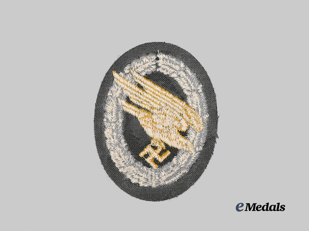 germany,_luftwaffe._a_fallschirmjäger_badge,_cloth_version,_type5_e_medals__g64102_3