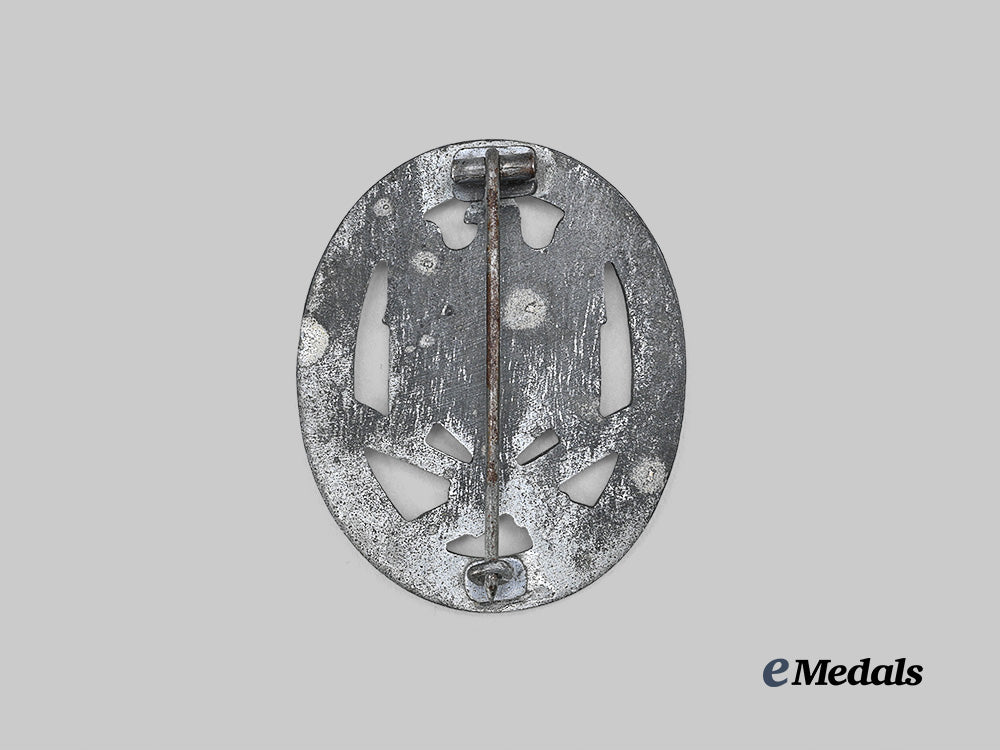 germany,_wehrmacht._a_general_assault_badge,_unknown_maker11_e_medals__g64116_3