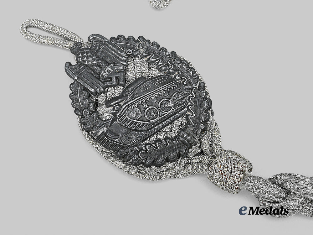 germany,_heer._a_marksmanship_lanyard_for_panzer_troops,_grade1_e_medals__g64117_3
