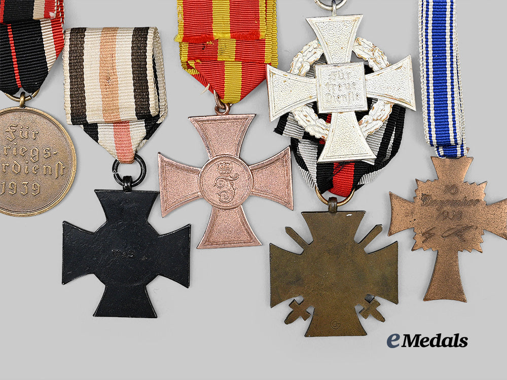 germany,_third_reich._a_lot_of_awards_for_military_and_civil_service_e_medals__g64125_8
