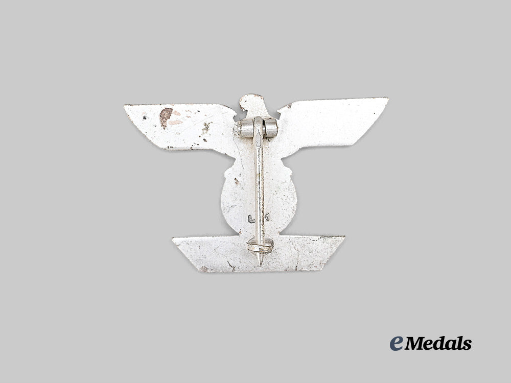 germany,_wehrmacht._a_mint1939_clasp_to_the_iron_cross_i_class,_type2,_by_wilhelm_deumer_e_medals__g64131_3