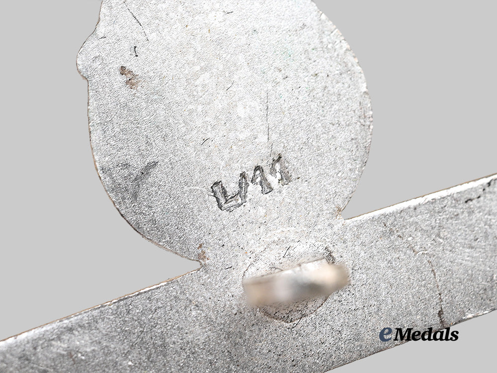 germany,_wehrmacht._a_mint1939_clasp_to_the_iron_cross_i_class,_type2,_by_wilhelm_deumer_e_medals__g64131_4