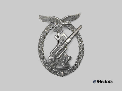 germany,_luftwaffe._a_flak_badge,_dual-_marked_l_d_o_example,_by_f._w._assmann&_söhne_e_medals__g64137_2