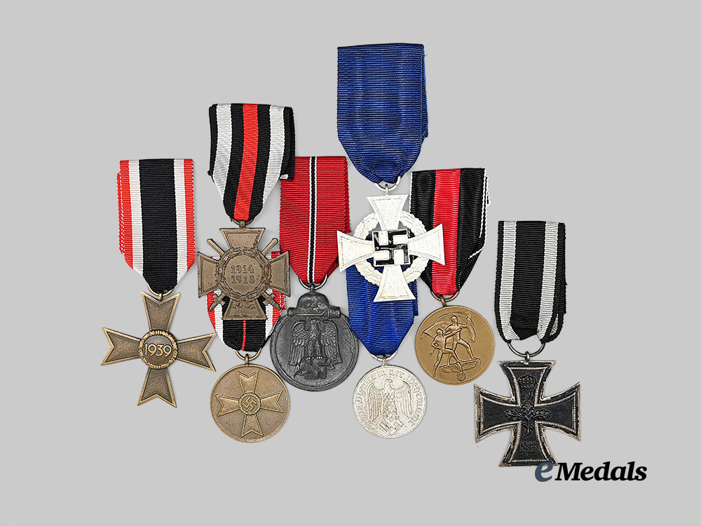 germany,_wehrmacht._a_lot_of_service_awards_e_medals__g64139_2