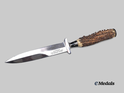 germany,_imperial._a_rare_first_world_war_staghorn_grip_fighting_knife,_by_anton_wingen_jr._e_medals__g64141_4