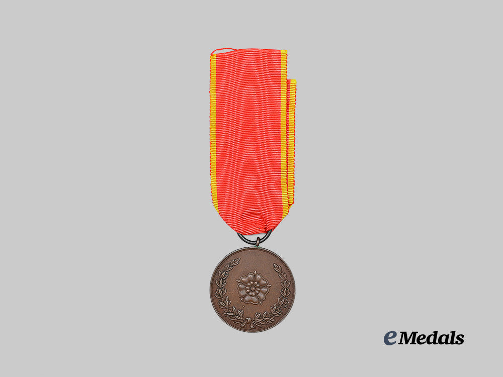lippe-_detmold,_principality._a_war_merit_medal_e_medals__g64248_4