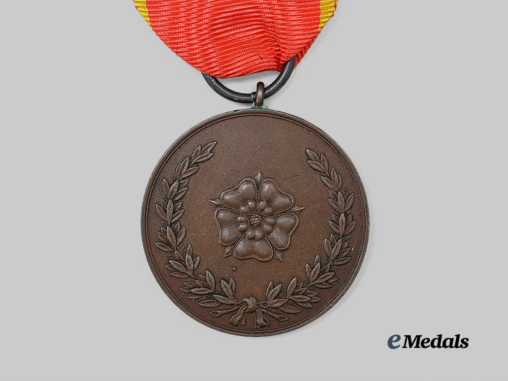 lippe-_detmold,_principality._a_war_merit_medal_e_medals__g64248_5