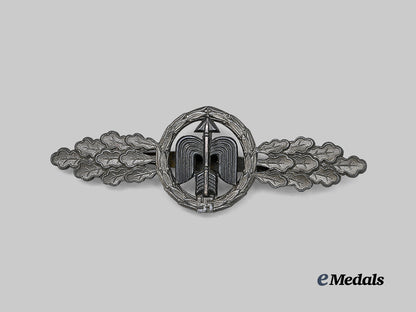 germany,_luftwaffe._a_short-_range_day_fighter_clasp,_gold_grade_by_g._h._osang,_with_certificate_of_authenticity_e_medals__g64252_3