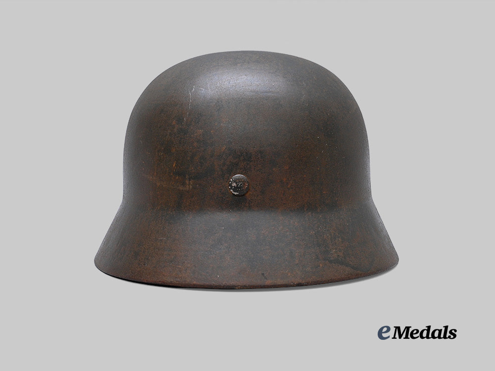 germany,_luftwaffe._an_m35_stahlhelm,_refurbished_example,_by_eisenhüttenwerke_thale_e_medals__g64256_5