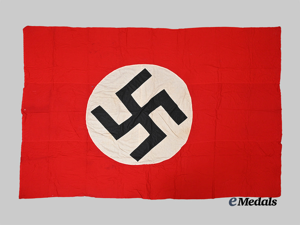 germany,_n_s_d_a_p._a_large_banner_flag_e_medals__g64263_2
